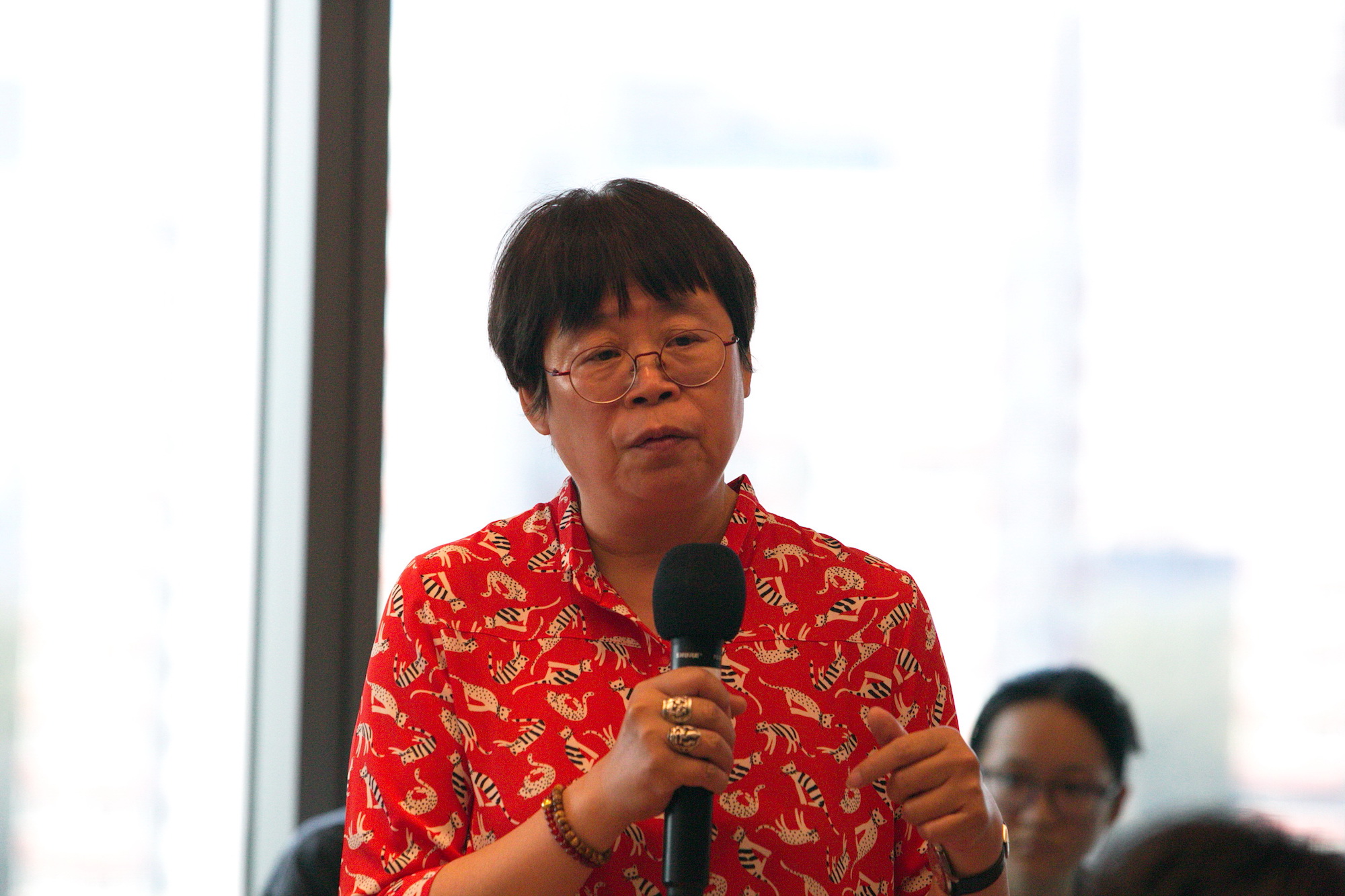 中国工艺美术学会民间工艺美术委员会副会长李友友.jpg